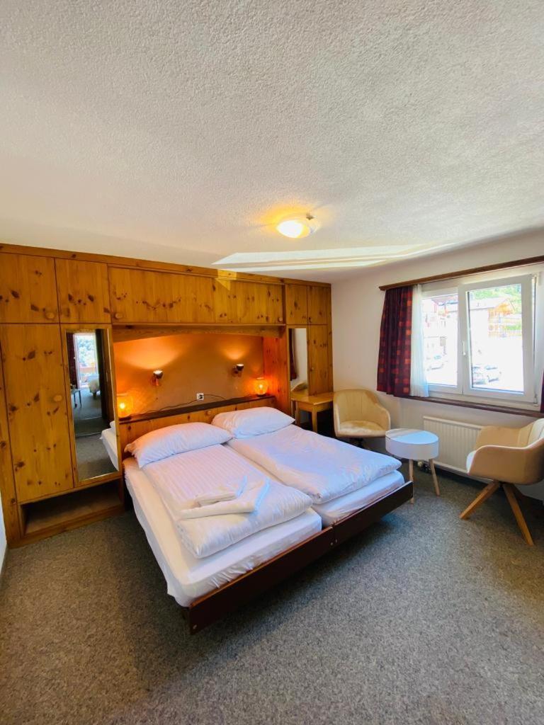 קלוסטר Hotel Old Jnn מראה חיצוני תמונה