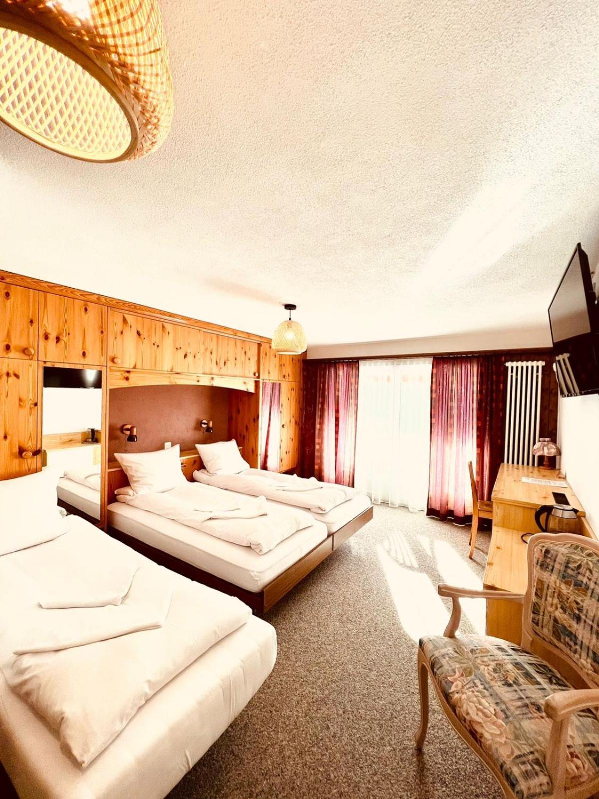 קלוסטר Hotel Old Jnn מראה חיצוני תמונה